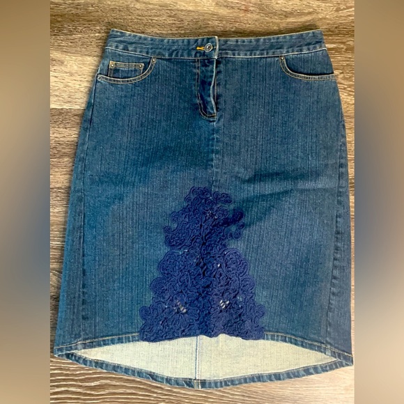 INC - Denim Skirt Hi-Low Hem Jean Skirt Navy Lace Appliqué - Picture 1 of 7